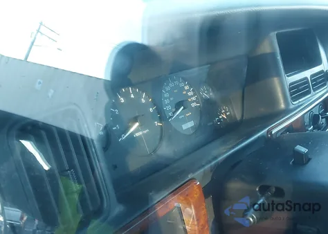 1998 Jeep Grand Cherokee Laredo z USA, uszkodzony, nr VIN 1J4GZ58S7WC142354